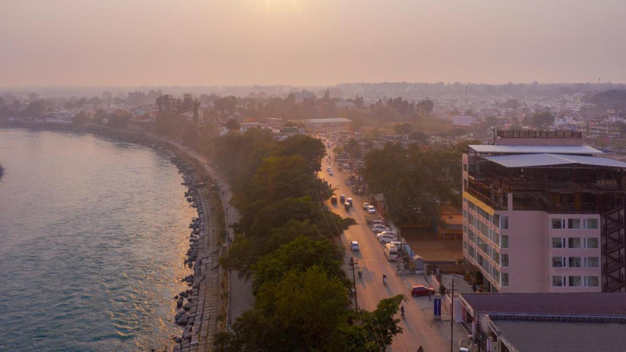 Ellbee Ganga View Hotell Rishīkesh Exteriör bild