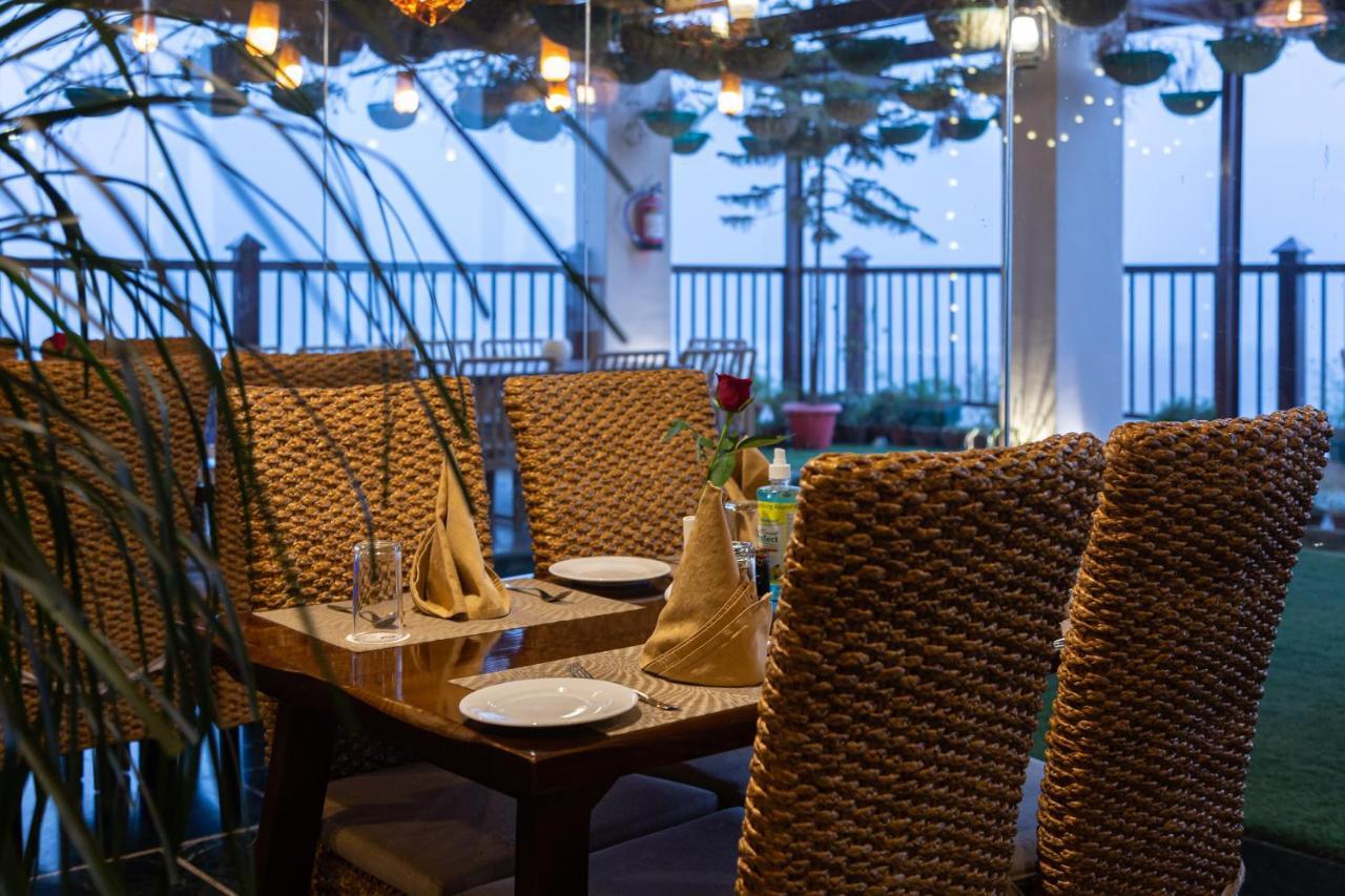 Ellbee Ganga View Hotell Rishīkesh Exteriör bild